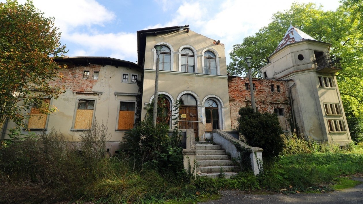 Atrakcja turystyczna Zdjęcia Uchorowo dobra ziemskie Józefa...