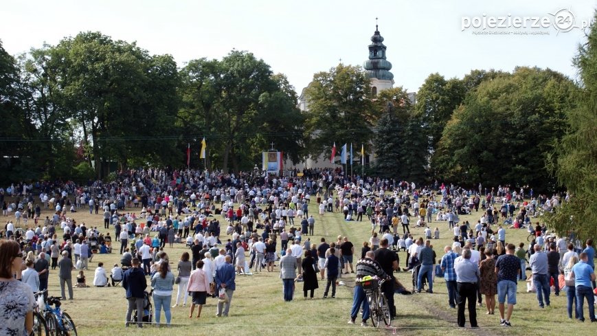 Tłumy pielgrzymów na odpuście w Dąbrówce Kościelnej