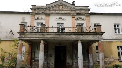 Nieznany dwór obronny w Murowanej Goślinie