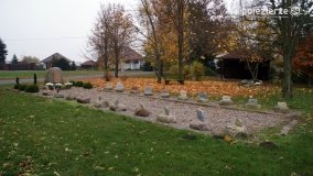 Kamienny powstańczy skwer w Pacholewie