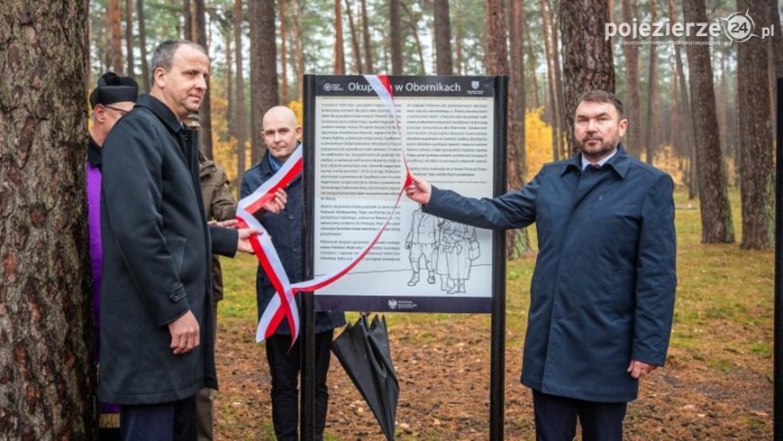 Lasy Rożnowskie: uczczono pamięć ofiar i odsłonięto nowe tablice