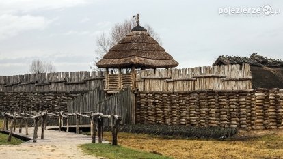 Biskupin zastygły w bezruchu...