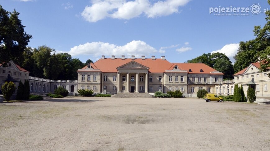Zwiedzanie pałacu w Czerniejewie – czwartek, 1 maja o godz. 12.00!