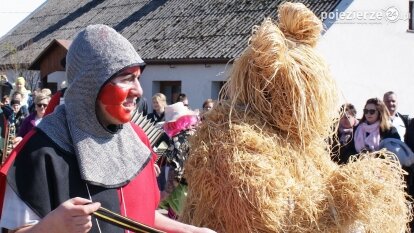 „Pochód z Niedźwiedziem” w Czerniejewie