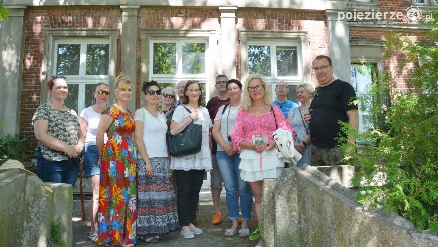 Poznali tajemnice Zdziechowy i tamtejszego pałacu