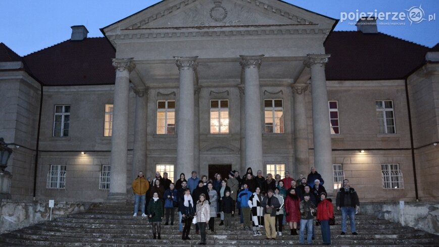 Nocne zwiedzanie pałacu w Czerniejewie