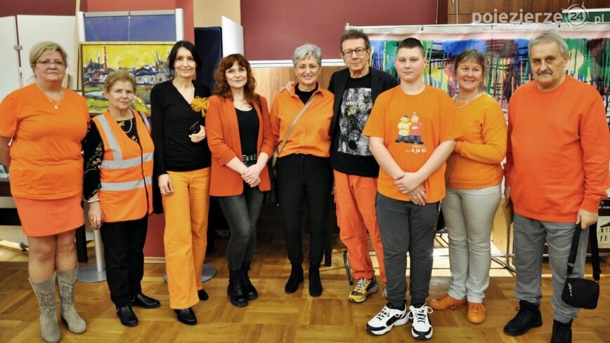 Pomarańczowy finisaż Grzegorza Pleszyńskiego