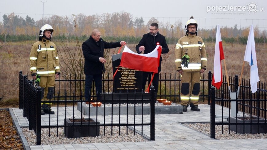 W hołdzie Polakom zamordowanym przez Niemców! W Mielnie odsłonięto nowy pomnik!