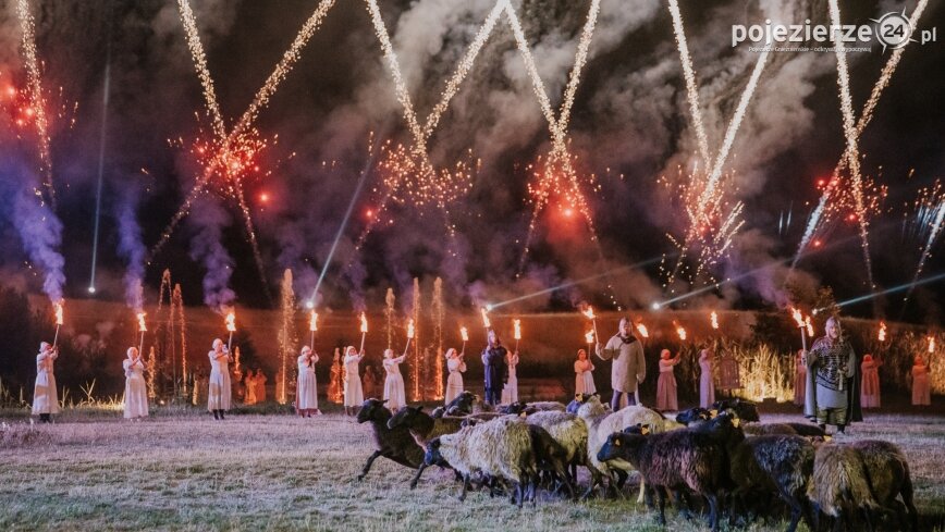Nowy sezon widowiska „Orzeł i Krzyż” w Parku Dzieje w Murowanej Goślinie