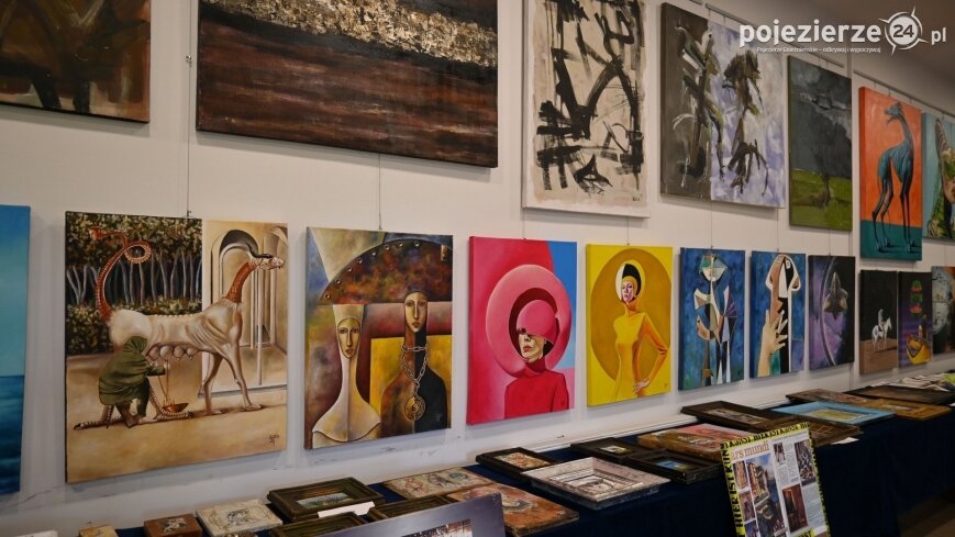 „Eklektyzm form” w  Bibliotece Publicznej i Centrum Kultury Gminy Łubowo