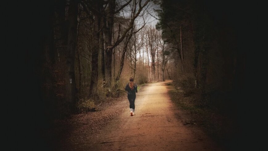 Bieganie nad jeziorami: najpiękniejsze trasy do joggingu
