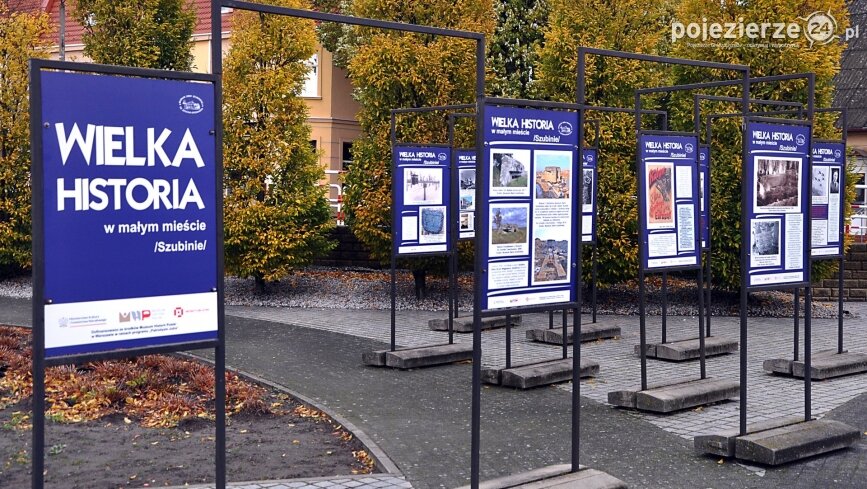 Nowa wystawa plenerowa na szubińskim rynku