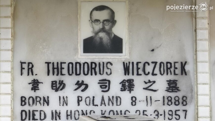 Przy grobie ojca Teodora Wieczorka w Hongkongu