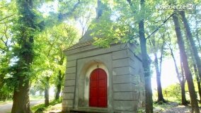 Piękny pałac, kaplica i Heinz Guderian, czyli historia wsi Głębokie