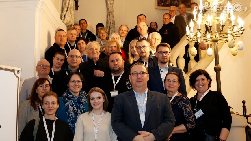 Wyjątkowe spotkanie miłośników historii w pałacu w Czerniejewie!