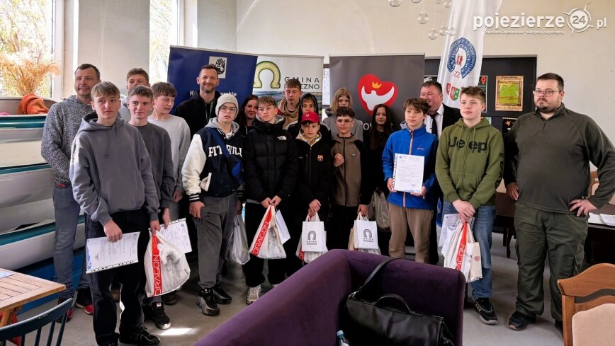 Młodzież z gminy Gniezno zdała kurs na Kartę Wędkarską