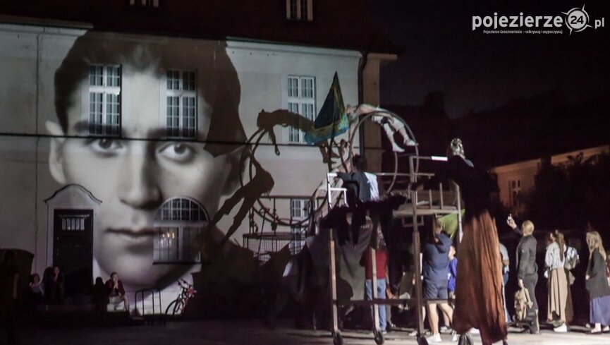 Festiwal „Za Miedzą” – wielki teatr pod gołym niebem w Łubowie