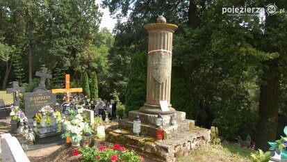 Kolumna-nagrobek żołnierza napoleońskiego i powstańca listopadowego w Sławnie oficjalnie uznana zabytkiem!
