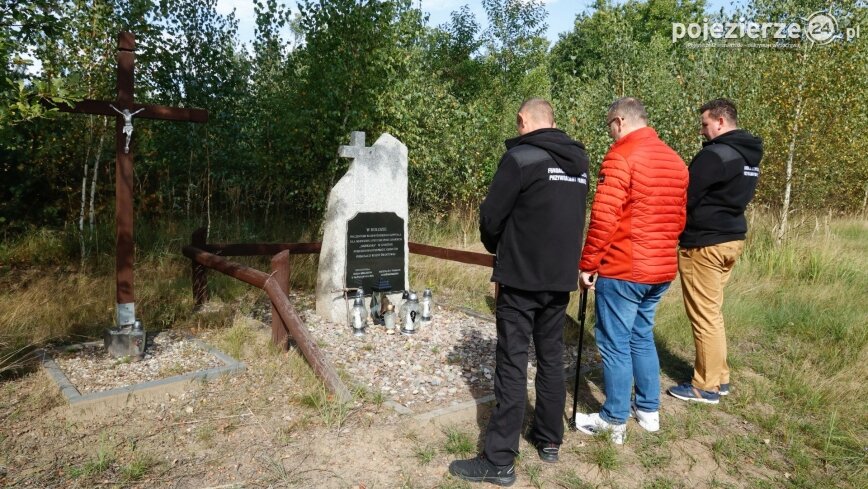 Fundacja Historyczna oddała hołd ofiarom niemieckiej zbrodni w szpitalu „Dziekanka”