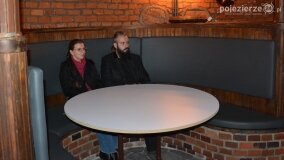 W listopadowej aurze zwiedzali pałac Czerniejewo - zdjęcie 25