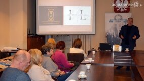 W Kcyni o skarbach i tajemnicach lokalnej arystokracji - zdjęcie 13