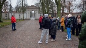 Ostatnie w 2025 roku zwiedzanie pałacu w Czerniejewie - zdjęcie 2