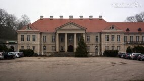 Ostatnie w 2025 roku zwiedzanie pałacu w Czerniejewie - zdjęcie 1