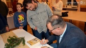 „Raport Habera” – fantastyczna premiera książki w zjawiskowym pałacu! - zdjęcie 81