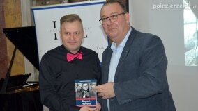 „Raport Habera” – fantastyczna premiera książki w zjawiskowym pałacu! - zdjęcie 62