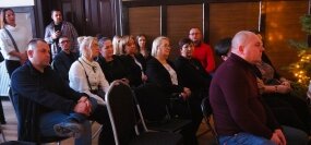 Kolędowanie z zespołem „Modraki” z Kaszub w Pałacu w Zdziechowie - zdjęcie 6