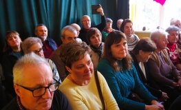 Kolędowanie z zespołem „Modraki” z Kaszub w Pałacu w Zdziechowie - zdjęcie 11