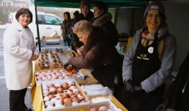 Tłusty Czwartek w Gminie Gniezno po raz kolejny przyciągnął miłośników wyjątkowych, domowych pączków - zdjęcie 10