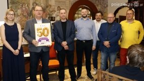 Fantastyczny wieczór! Benefis okazji 30 lat pracy i 50 urodzin! - zdjęcie 78