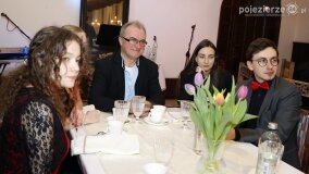 Fantastyczny wieczór! Benefis okazji 30 lat pracy i 50 urodzin! - zdjęcie 30