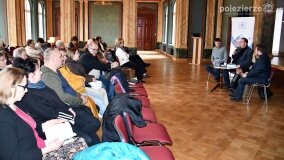 Dyskutowali o mrocznej tajemnicy szpitala „Dziekanka” - zdjęcie 15