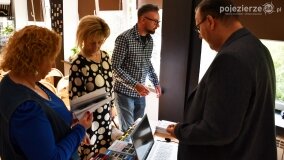 Popołudnie w Żninie wypełnione opowieściami o zaginionych dziełach sztuki z majątków ziemskich! - zdjęcie 17