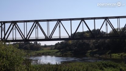Most kolejowy w Stobnicy