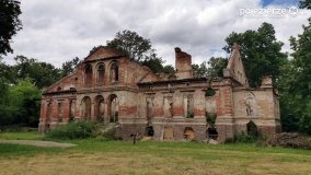 Romantyczna ruiny w Dąbrówce Ludomskiej - zdjęcie 32