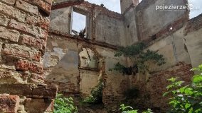 Romantyczna ruiny w Dąbrówce Ludomskiej - zdjęcie 27