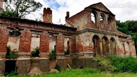 Romantyczna ruiny w Dąbrówce Ludomskiej - zdjęcie 4