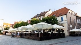 Gniezno – chodzą ulicami turyści... - zdjęcie 23