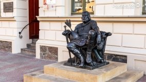 Gniezno – chodzą ulicami turyści... - zdjęcie 16