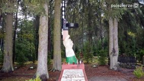 Członkowie Fundacji Historycznej odkrywali sekrety Bornego Sulinowa - zdjęcie 60