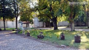 Poszukiwanie jesieni w parku w Czerniejewie - zdjęcie 3