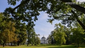 Park w Lubostroniu w jesiennej szacie - zdjęcie 7