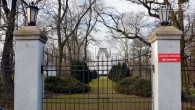 Pałac i park w Zakrzewie - zdjęcie 3