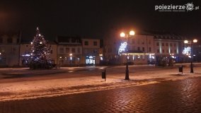Inowrocław nocą, rozświetlony iluminacją świąteczną - zdjęcie 23