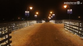 Inowrocław nocą, rozświetlony iluminacją świąteczną - zdjęcie 6