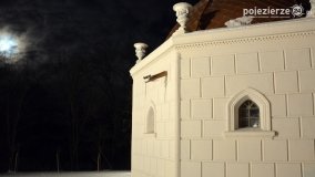 Kaplica rodziny Lange nocą - zdjęcie 16