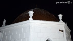 Kaplica rodziny Lange nocą - zdjęcie 4